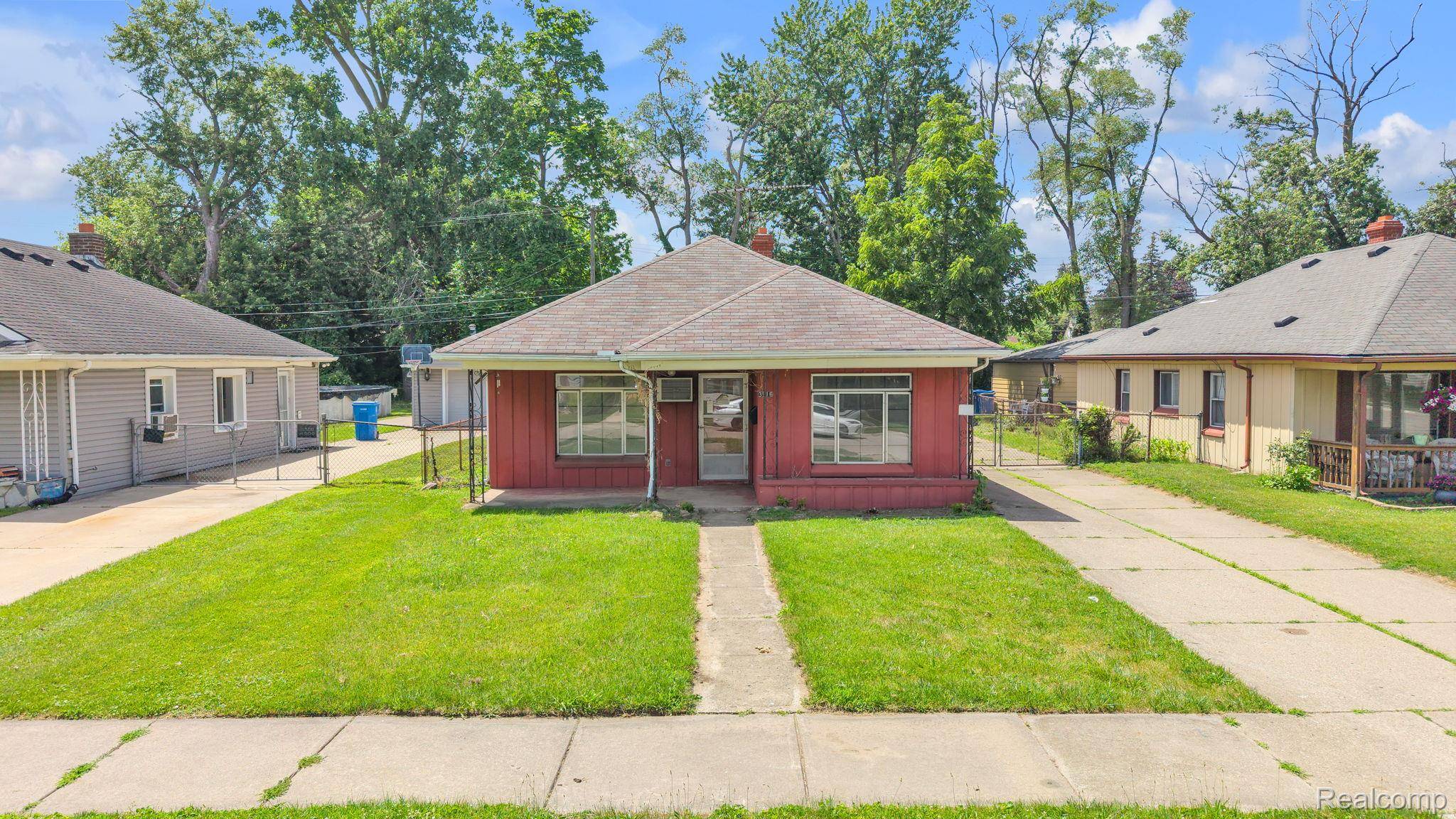 3916 Cornell ST, Dearborn Heights, MI 48125