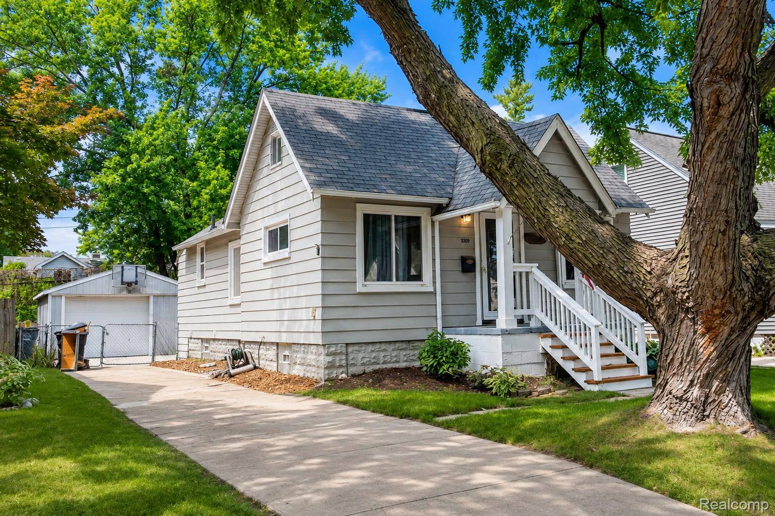 3309 Cummings AVE, Berkley, MI 48072