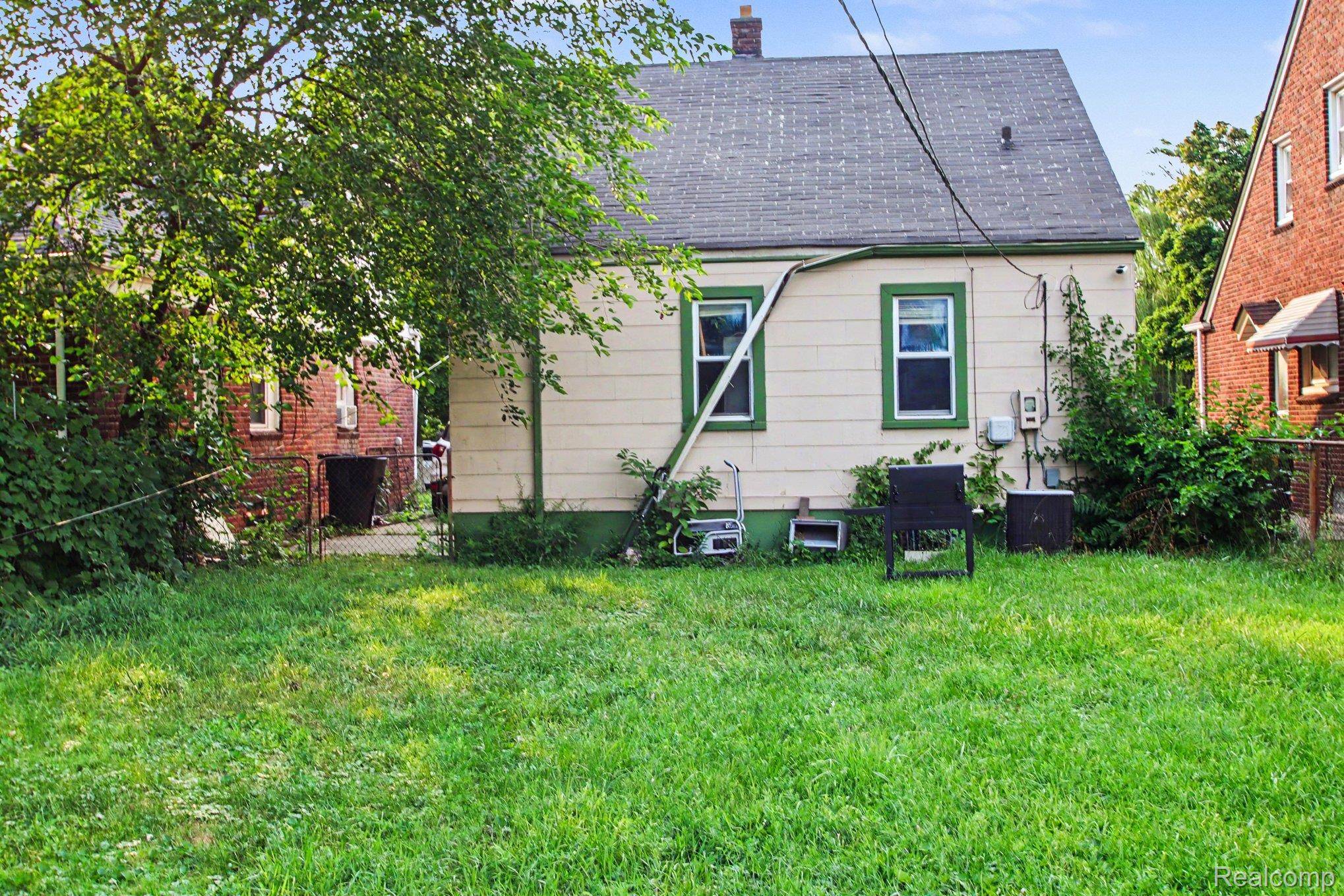 3145 S Liddesdale ST, Detroit, MI 48217