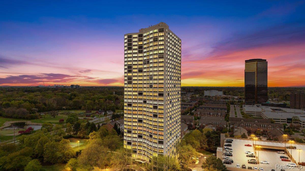 5000 Town CTR #2606A, Southfield, MI 48075