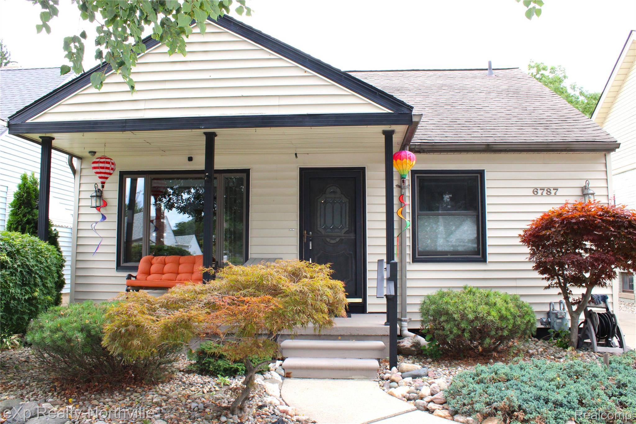 6787 Robinson AVE, Allen Park, MI 48101