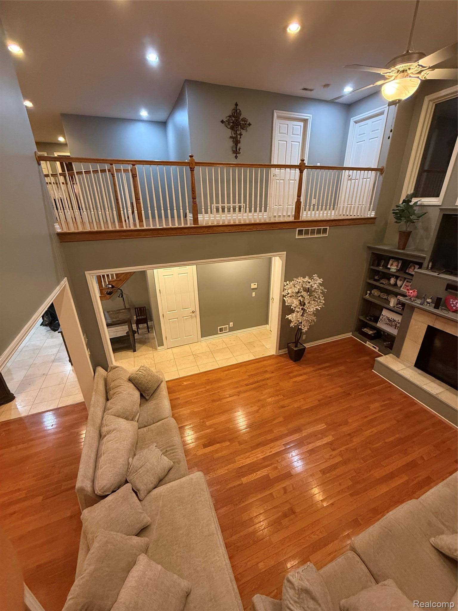 35 Sand Bar LN, Detroit, MI 48214