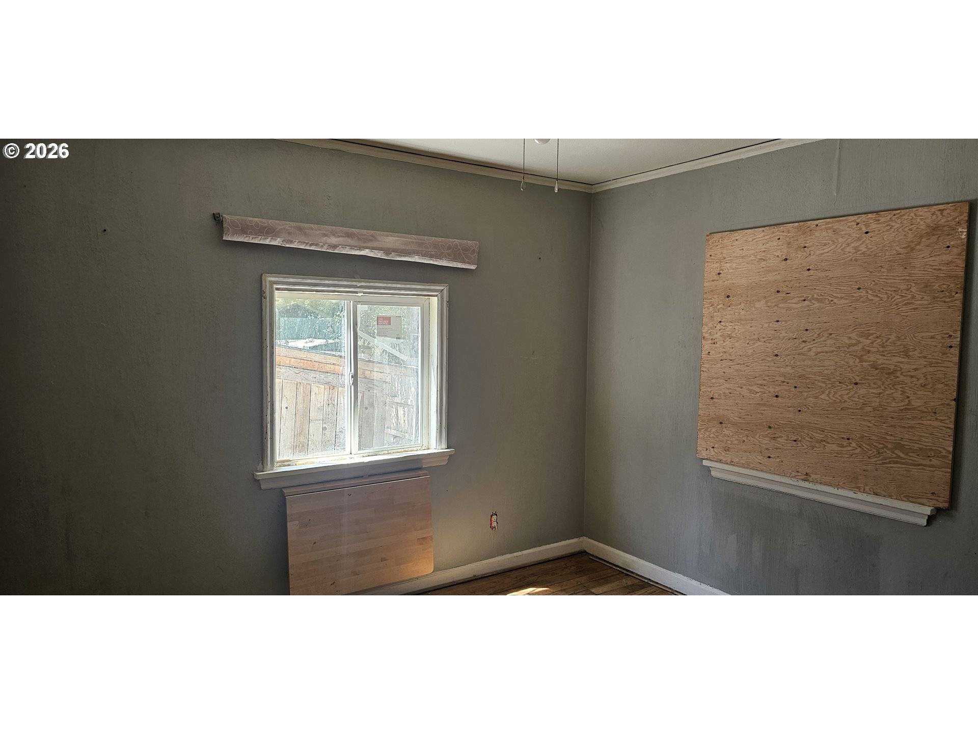 10238 N JAMES ST, Portland, OR 97203