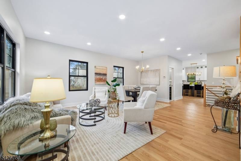 111 N Summit Ave, Chatham Boro, NJ 07928