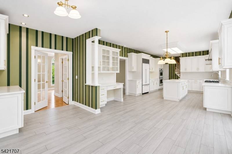 3 Lockwood Dr, Bridgewater Twp., NJ 08807