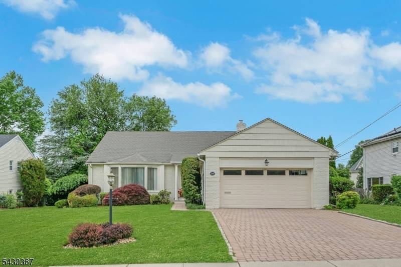 205 Haddenfield Rd, Clifton City, NJ 07013