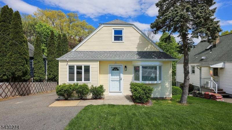 34 Arch St, Butler Boro, NJ 07405