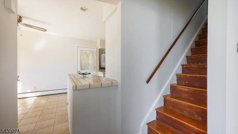 34 Arch St, Butler Boro, NJ 07405