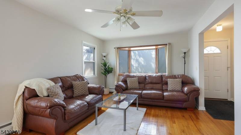 34 Arch St, Butler Boro, NJ 07405