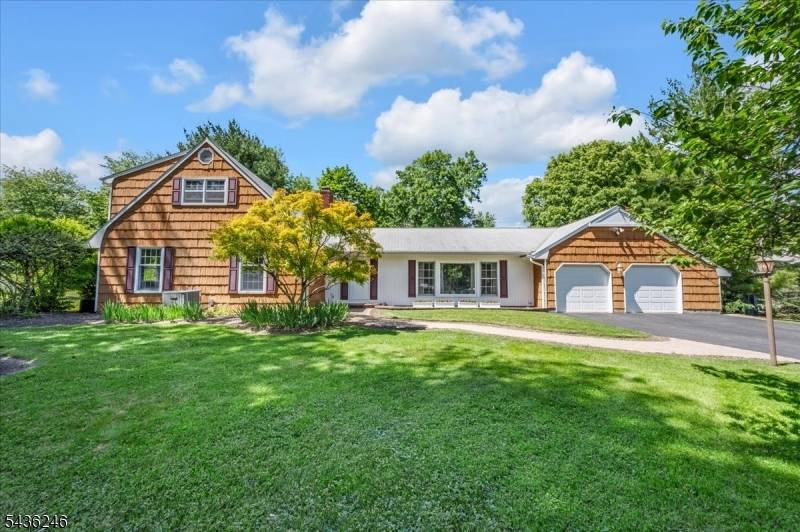 1097 Cambridge Ln, Bridgewater Twp., NJ 08807