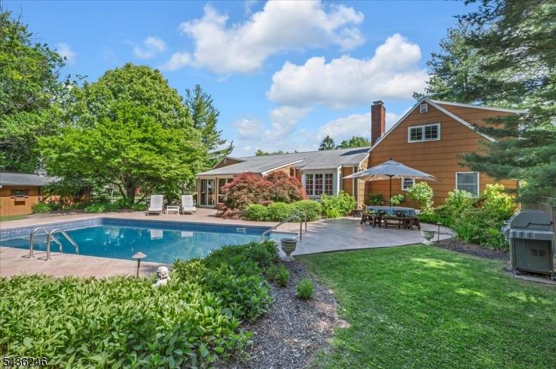 1097 Cambridge Ln, Bridgewater Twp., NJ 08807