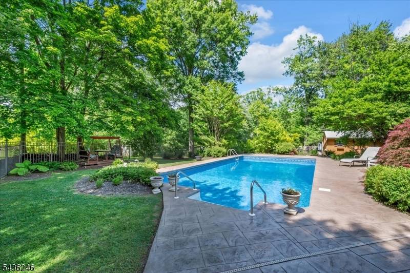 1097 Cambridge Ln, Bridgewater Twp., NJ 08807