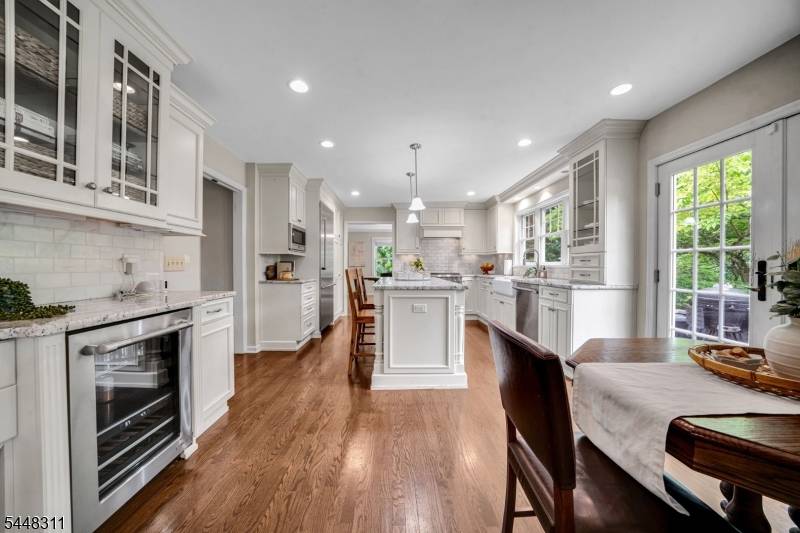 5 Fieldstone Dr, Clinton Twp., NJ 08833