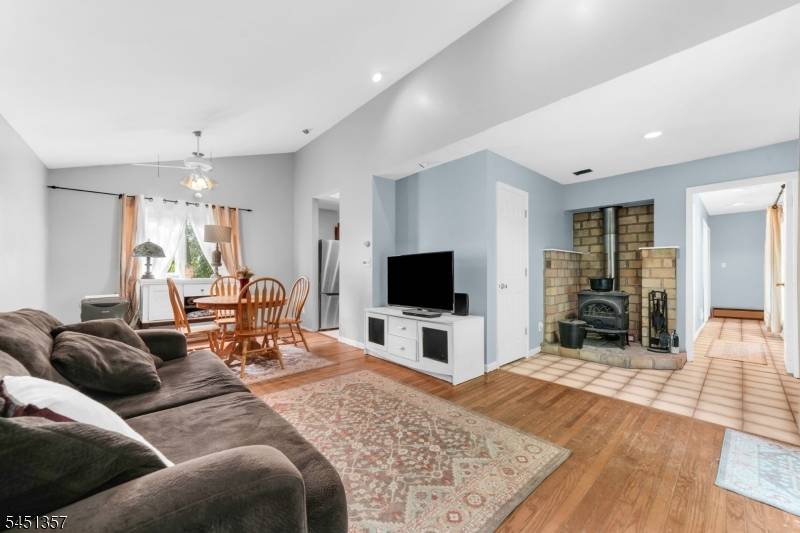 12 Coolidge Trl, Hopatcong Boro, NJ 07843
