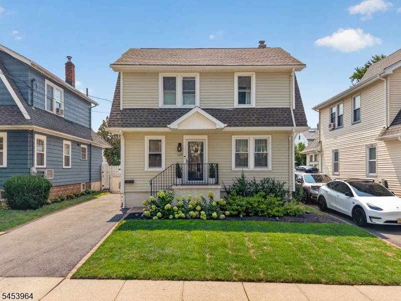 129 Demarest Ave, Bloomfield Twp., NJ 07003