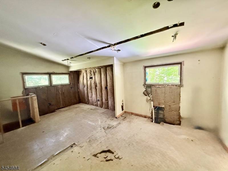 69 Cranberry Ledge Rd, Byram Twp., NJ 07821