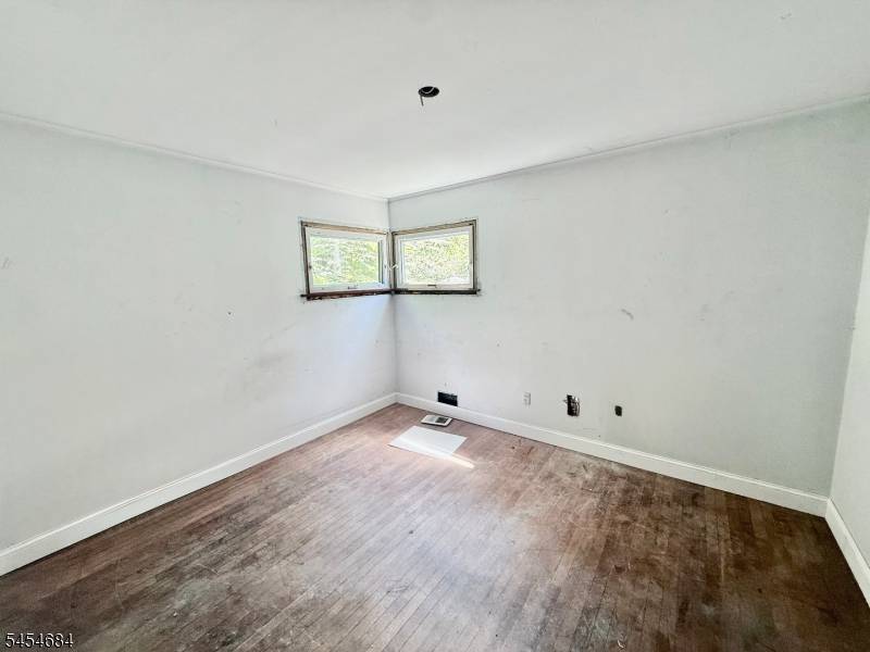 69 Cranberry Ledge Rd, Byram Twp., NJ 07821