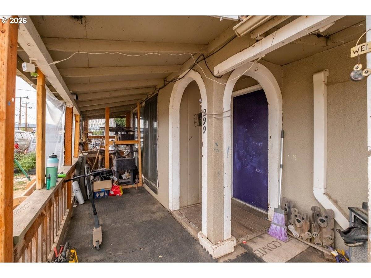 299 GILBERT ST, Lebanon, OR 97355