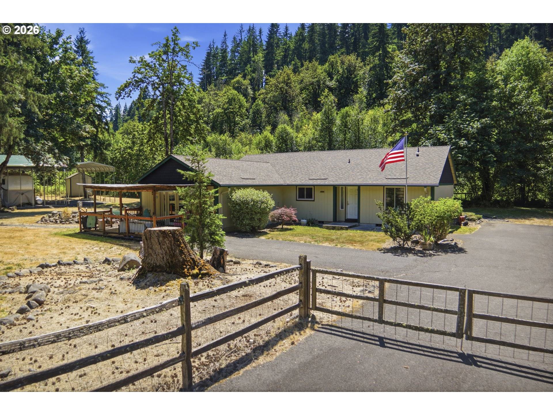 20658 ABIQUA RD N, Scotts Mills, OR 97375