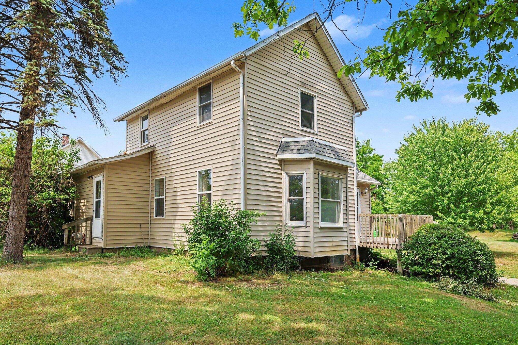 10345 Brooklyn RD, Columbia Twp, MI 49230