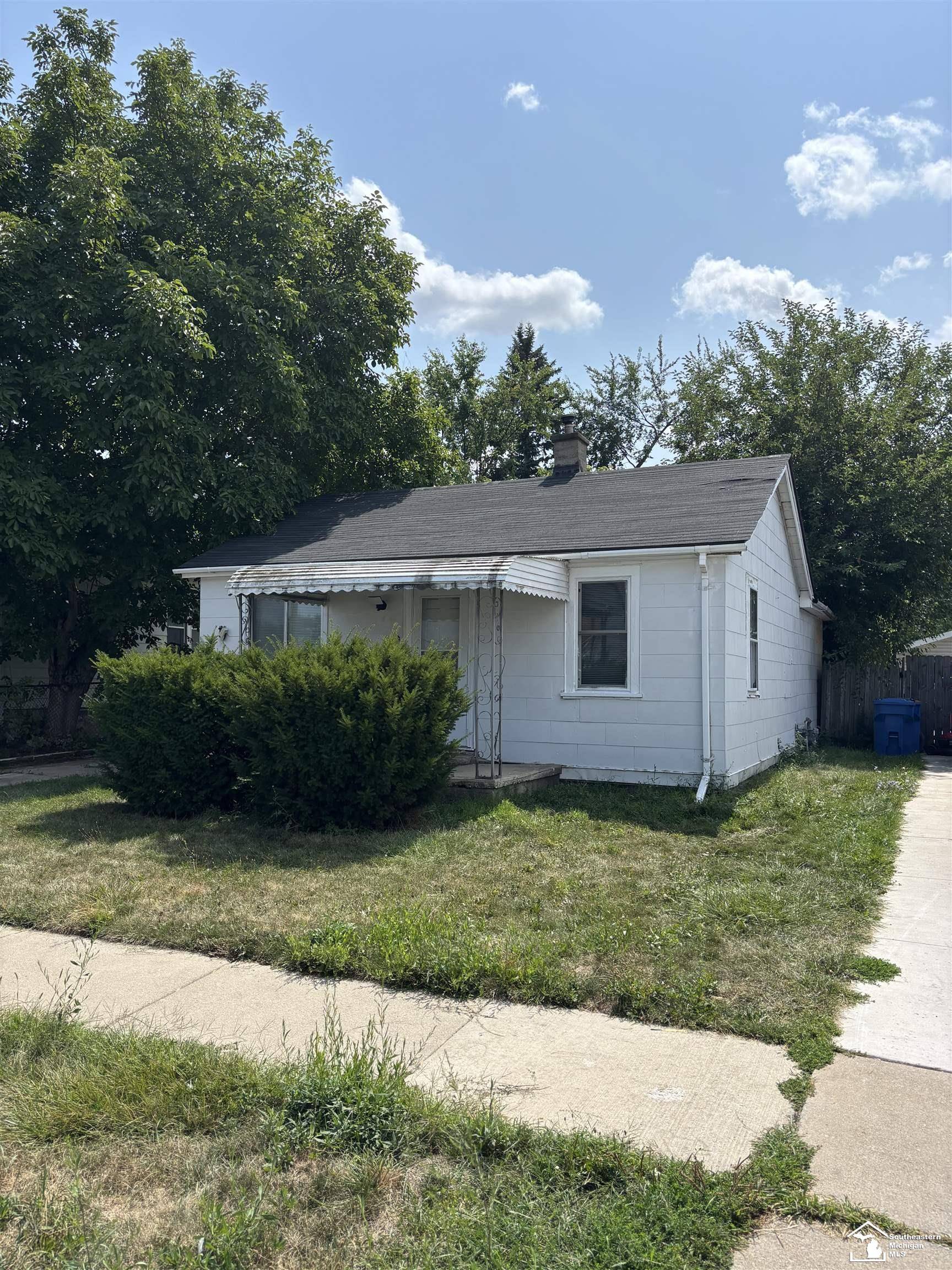 7616 Meadow ST, Warren, MI 48091