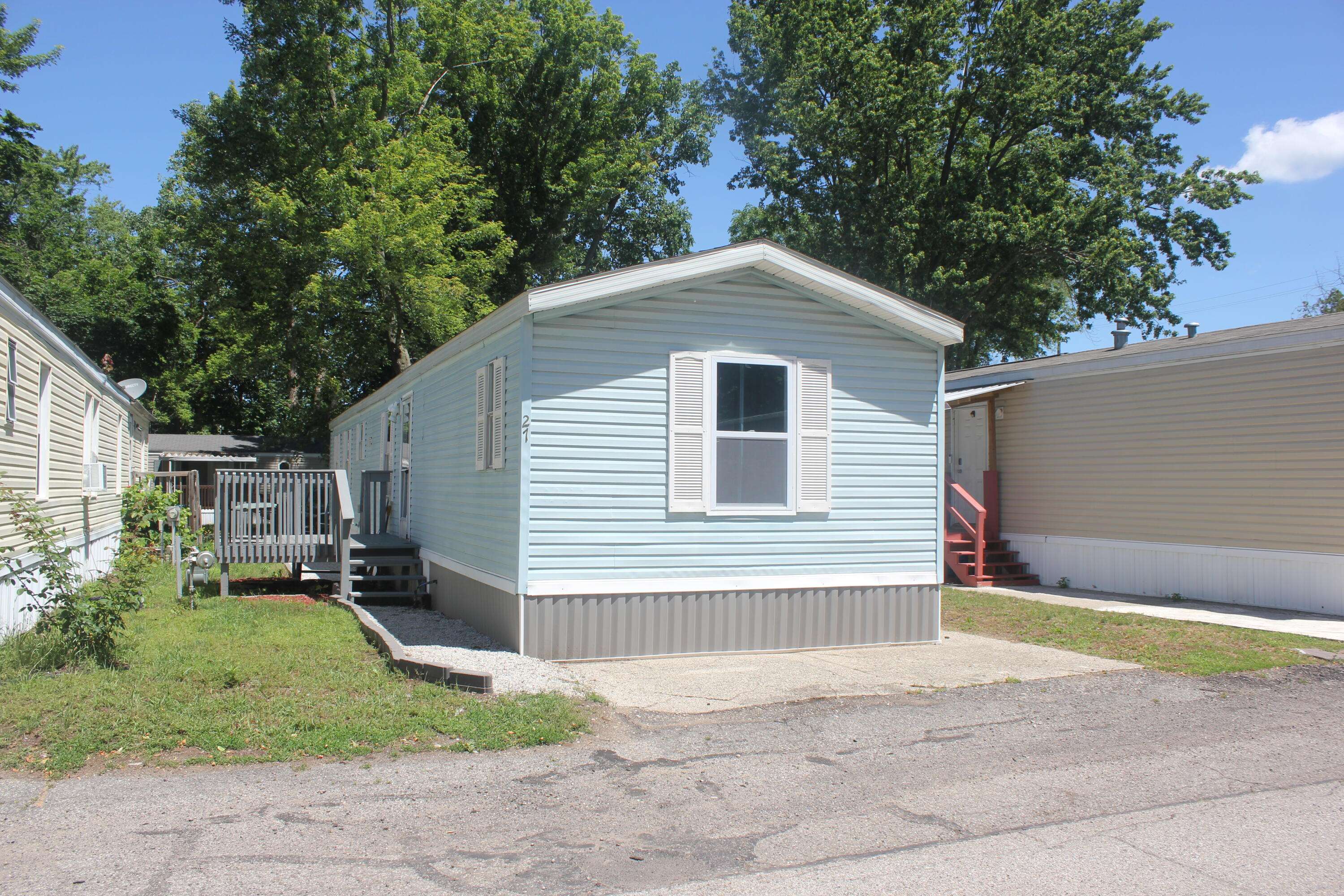 27 Inca DR SW, Byron Twp, MI 49548