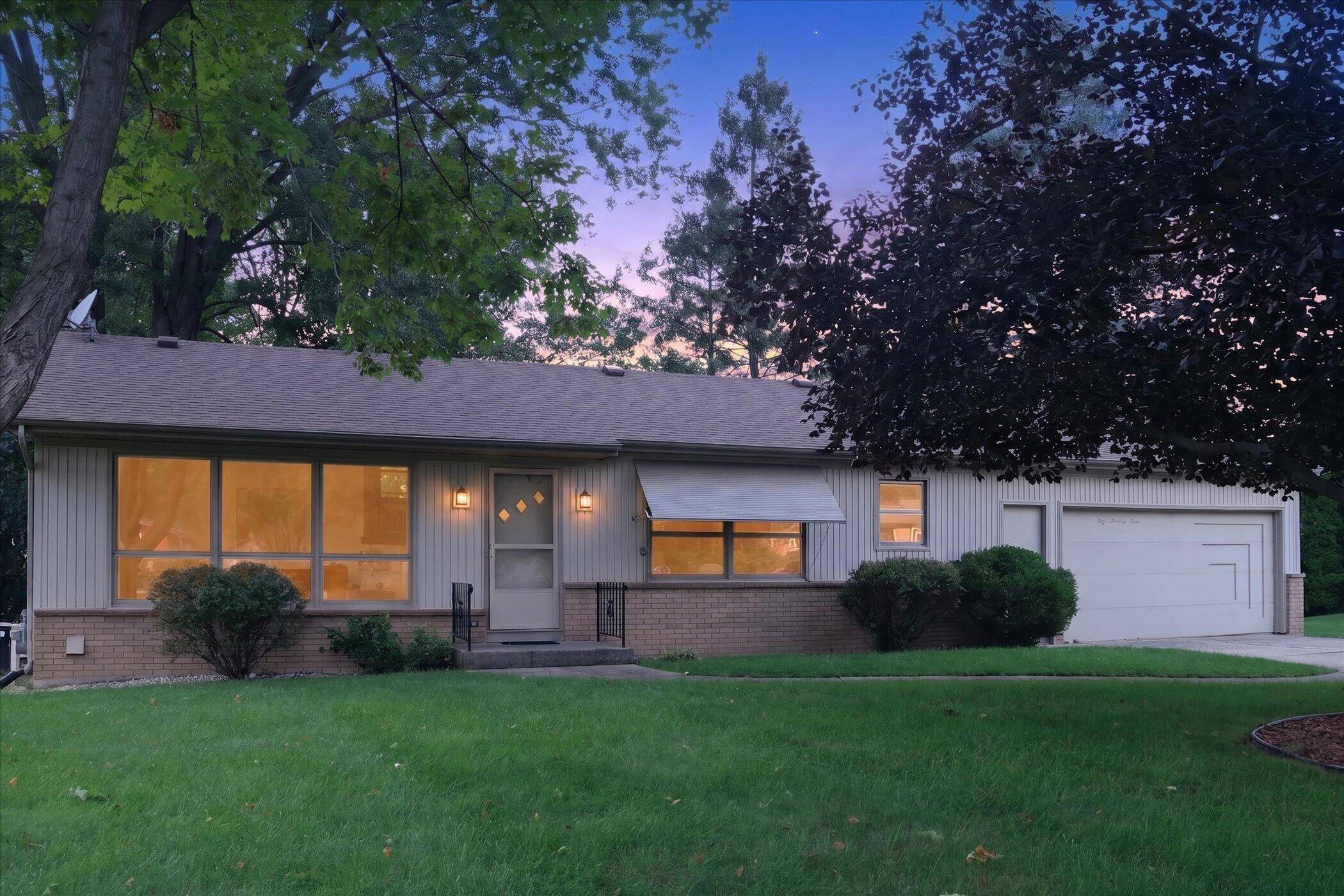 5073 Hillwood CT SE, City Of Kentwood, MI 49508