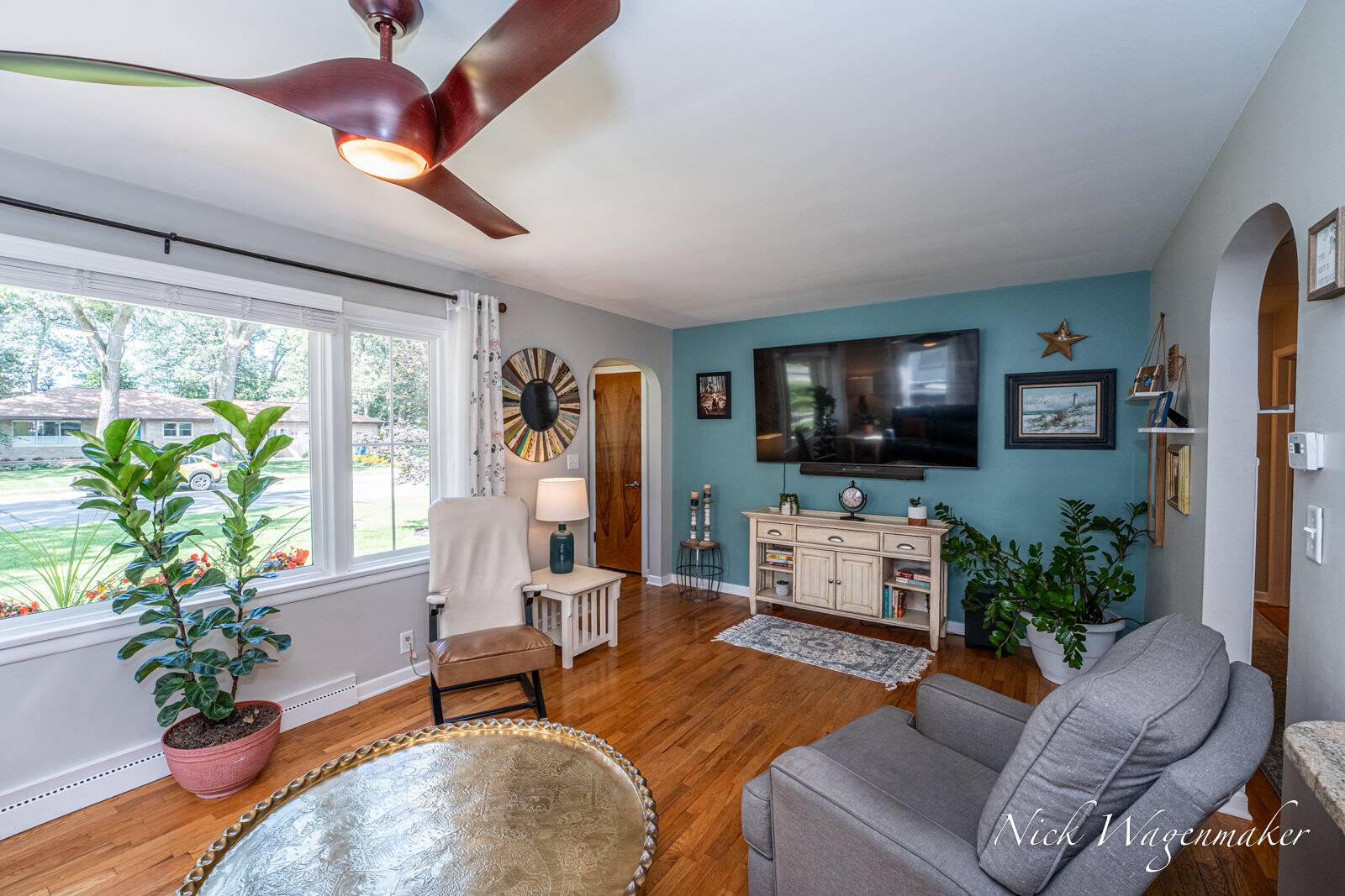 712 River ST, Spring Lake Vllg, MI 49456