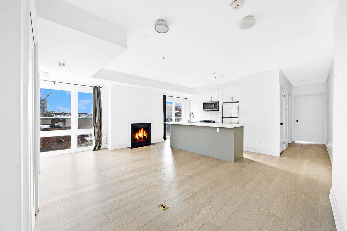 243 Niagara ST, Toronto C01, ON M6J 2L7