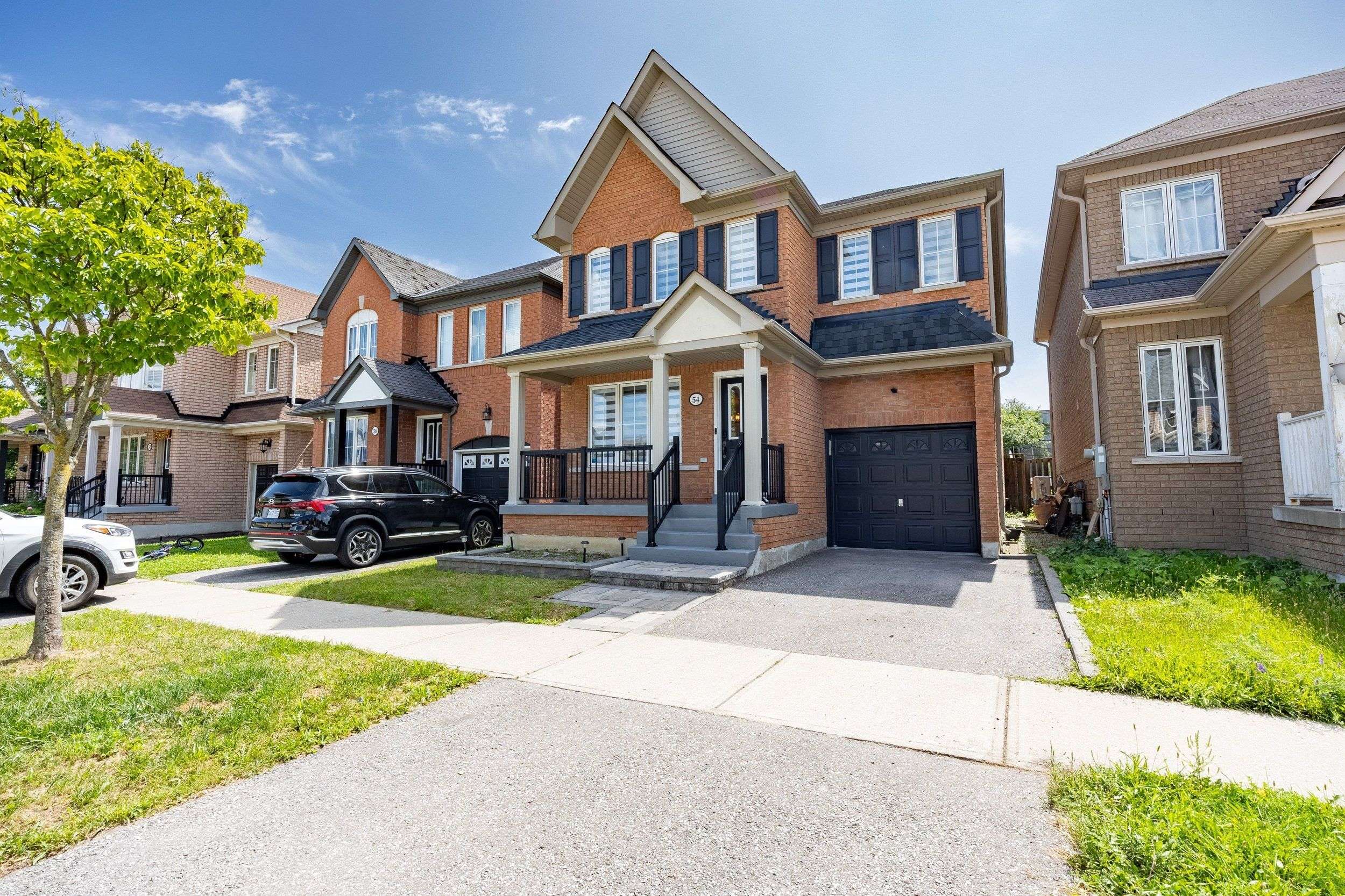 54 Carpendale CRES, Ajax, ON L1Z 2B4