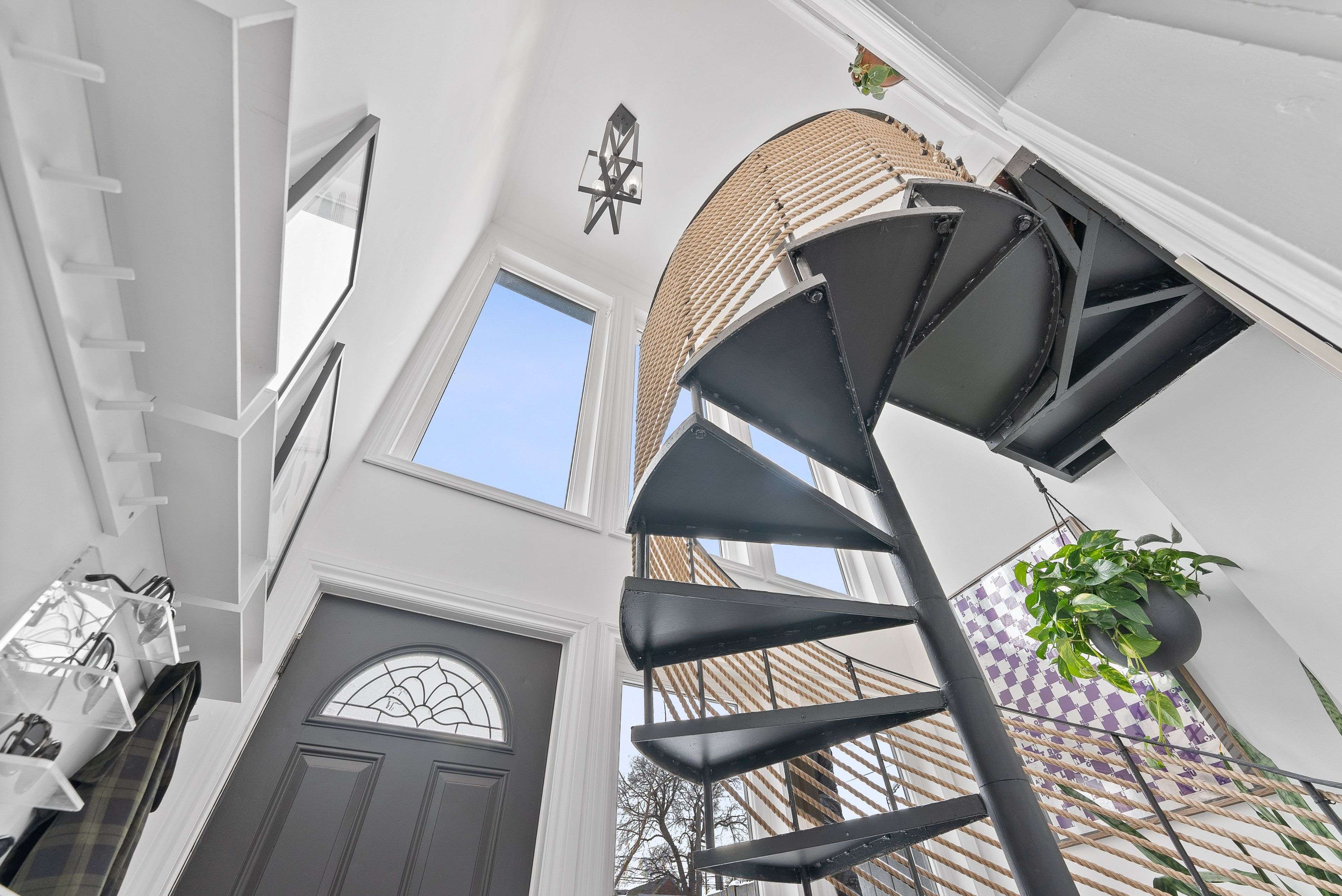 28 Minto ST, Toronto E01, ON M4L 1B6