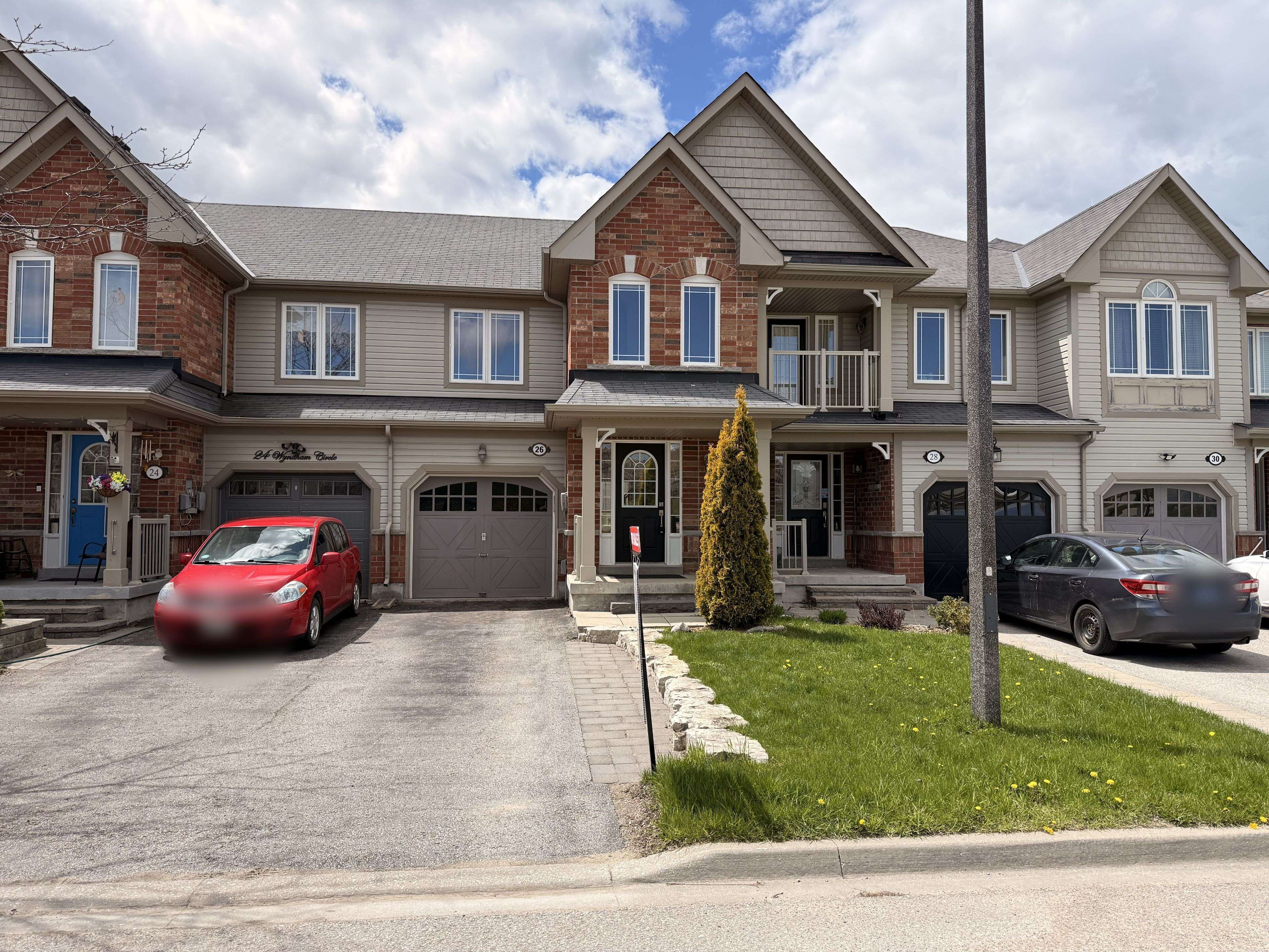 26 Wyndham CIR, Georgina, ON L0E 1R0