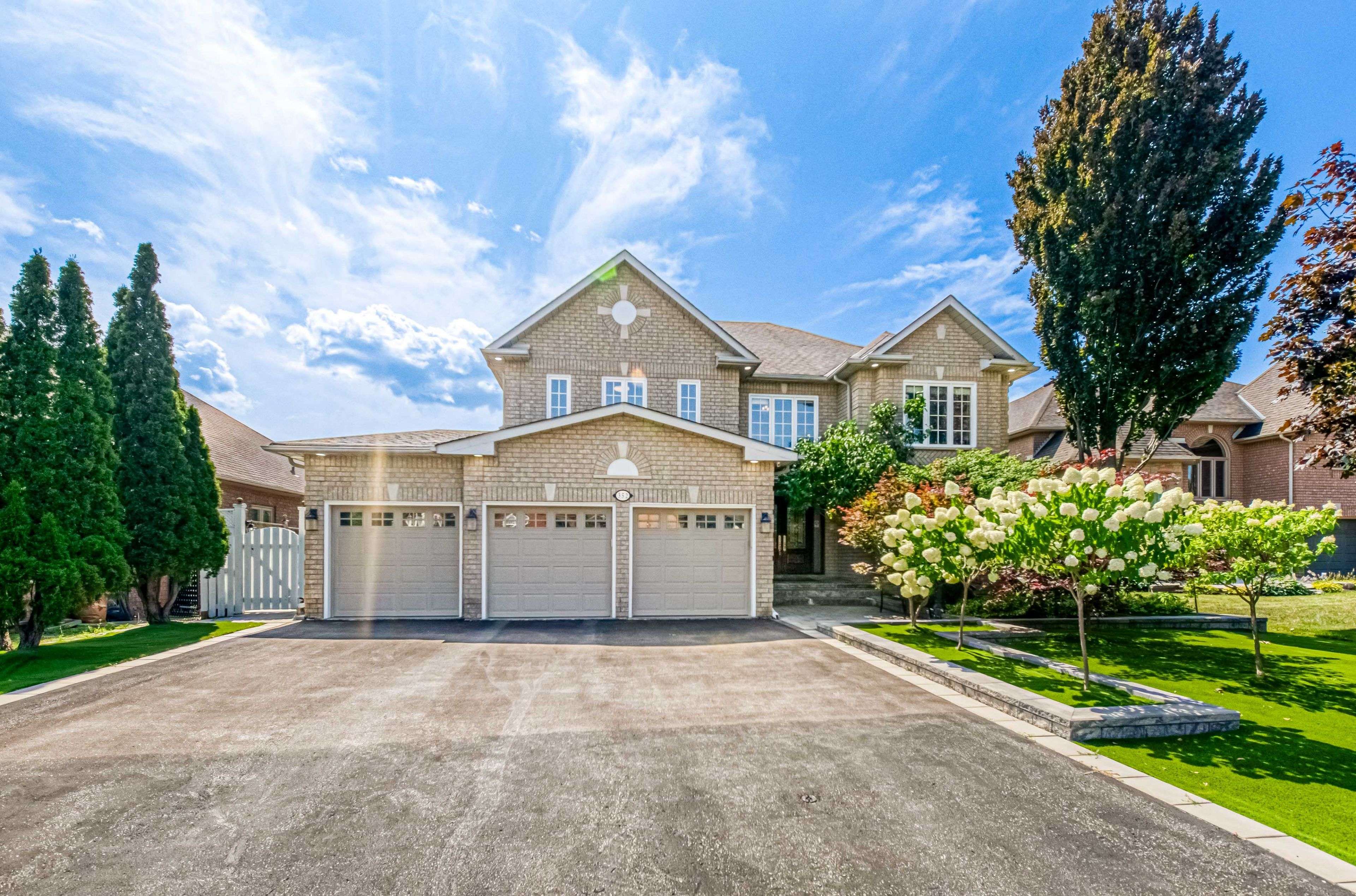 352 Crofters RD, Vaughan, ON L4L 8Y3