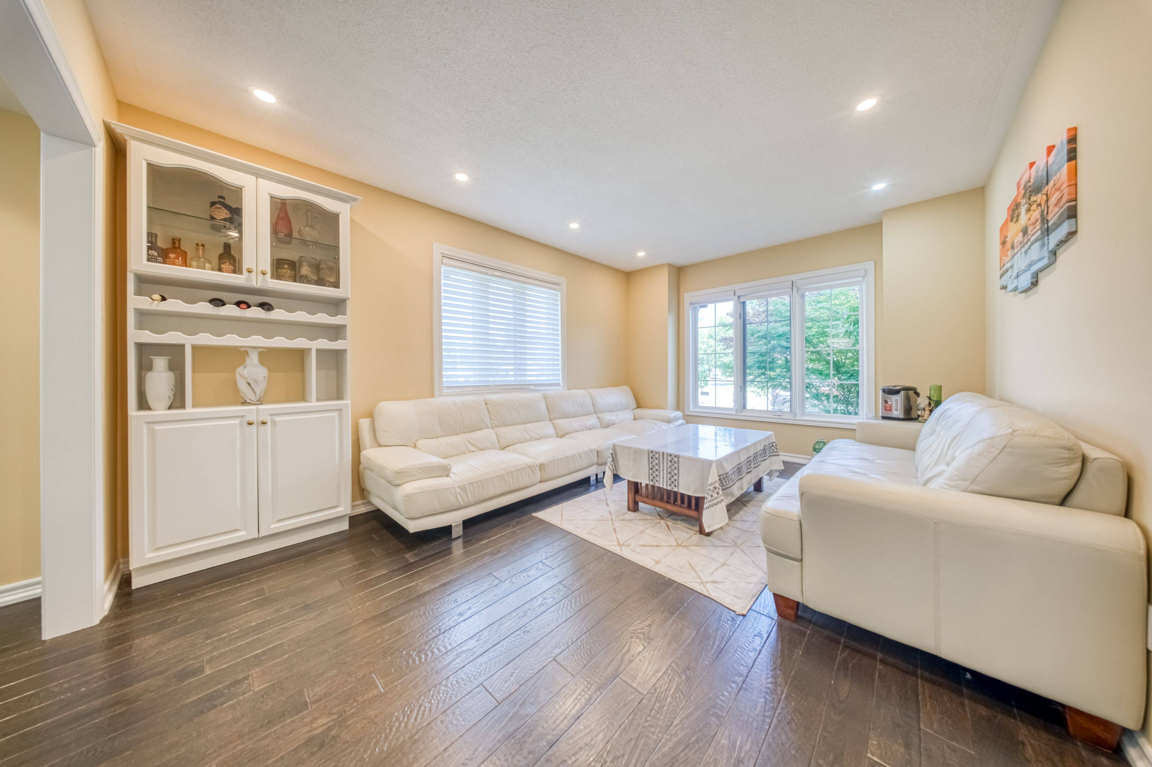 352 Crofters RD, Vaughan, ON L4L 8Y3