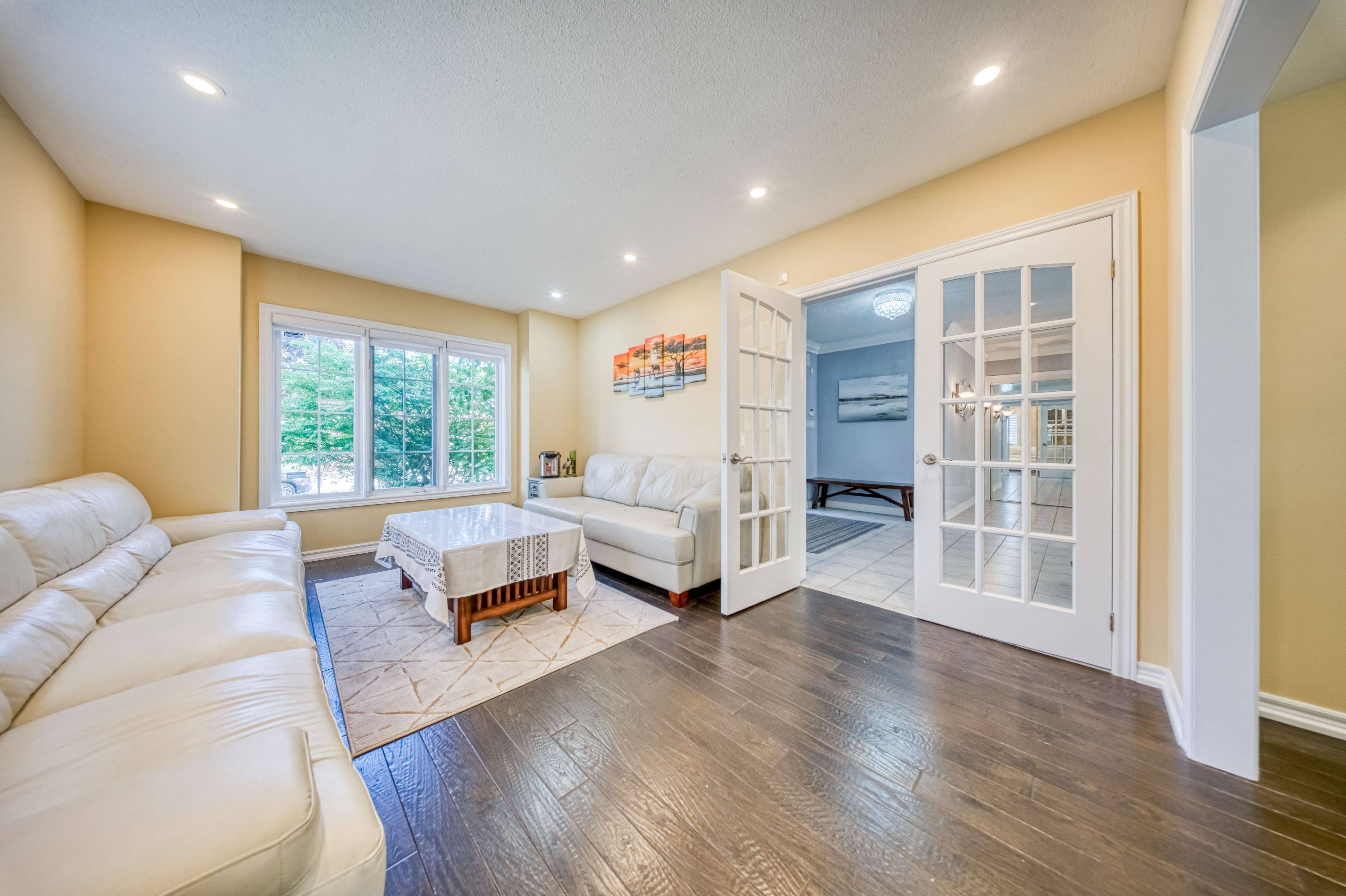 352 Crofters RD, Vaughan, ON L4L 8Y3