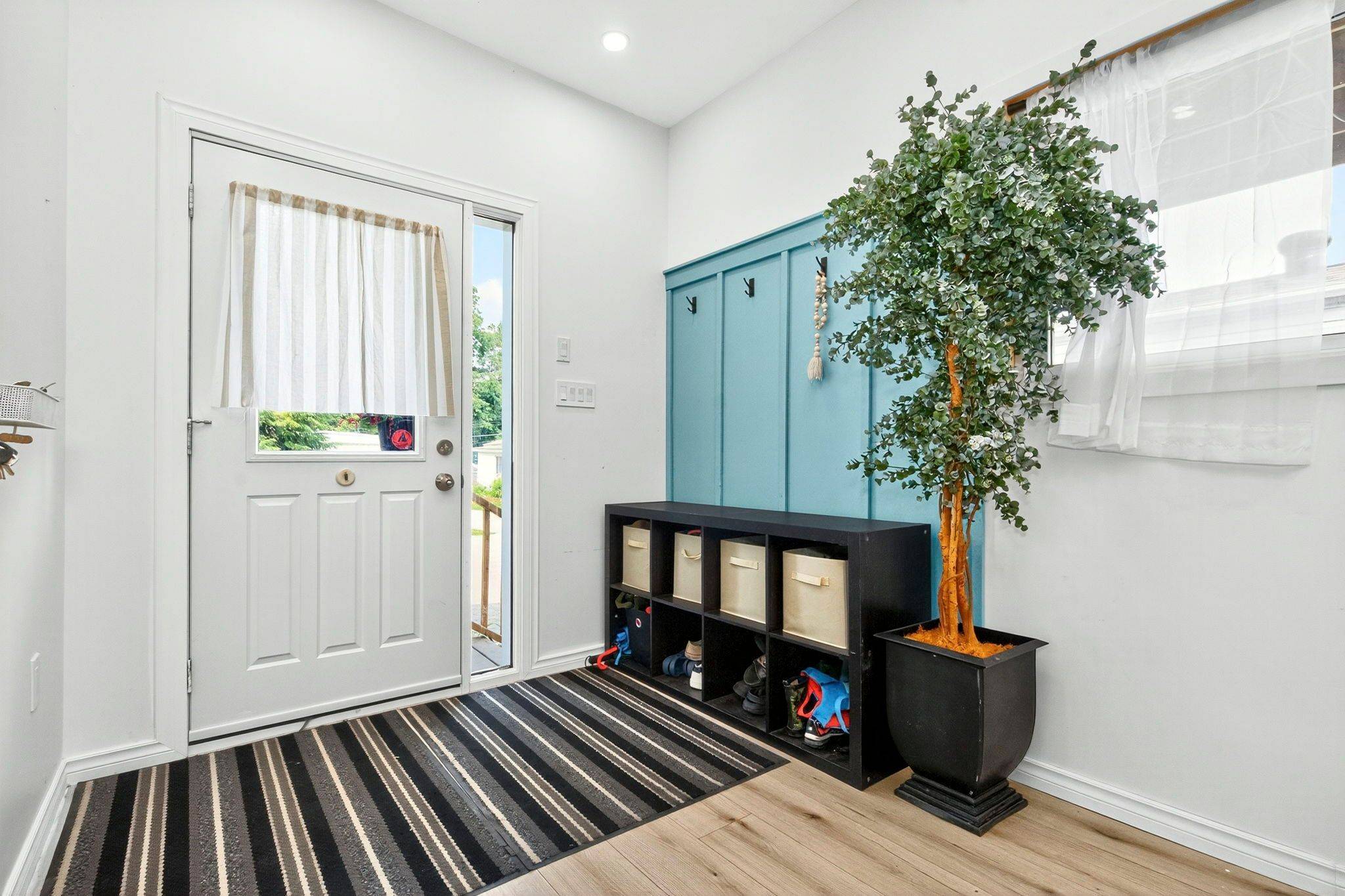 19 Vics RD, Midland, ON L4R 0B9