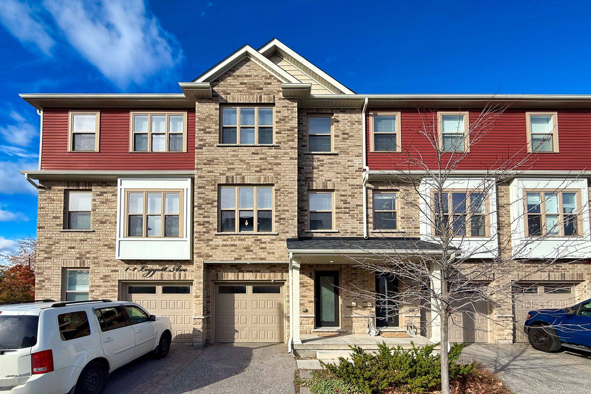 1 Leggott AVE #2, Barrie, ON L4N 6B1
