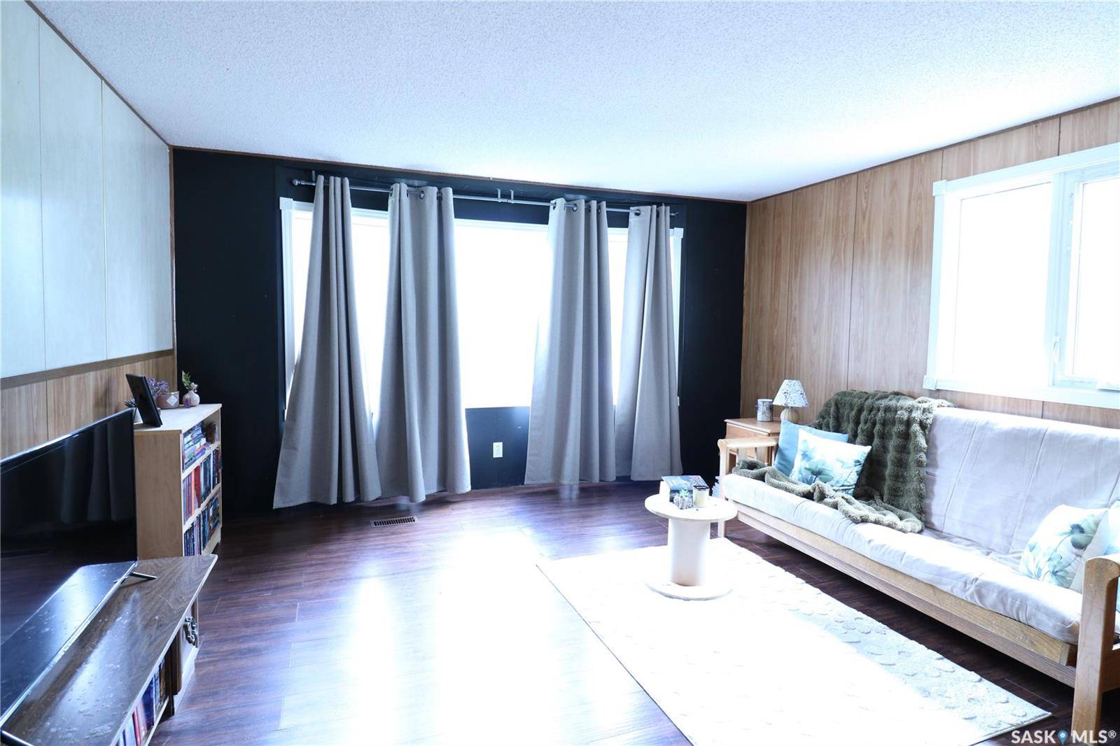 319 4th AVENUE, Kelliher, SK S0A 1V0