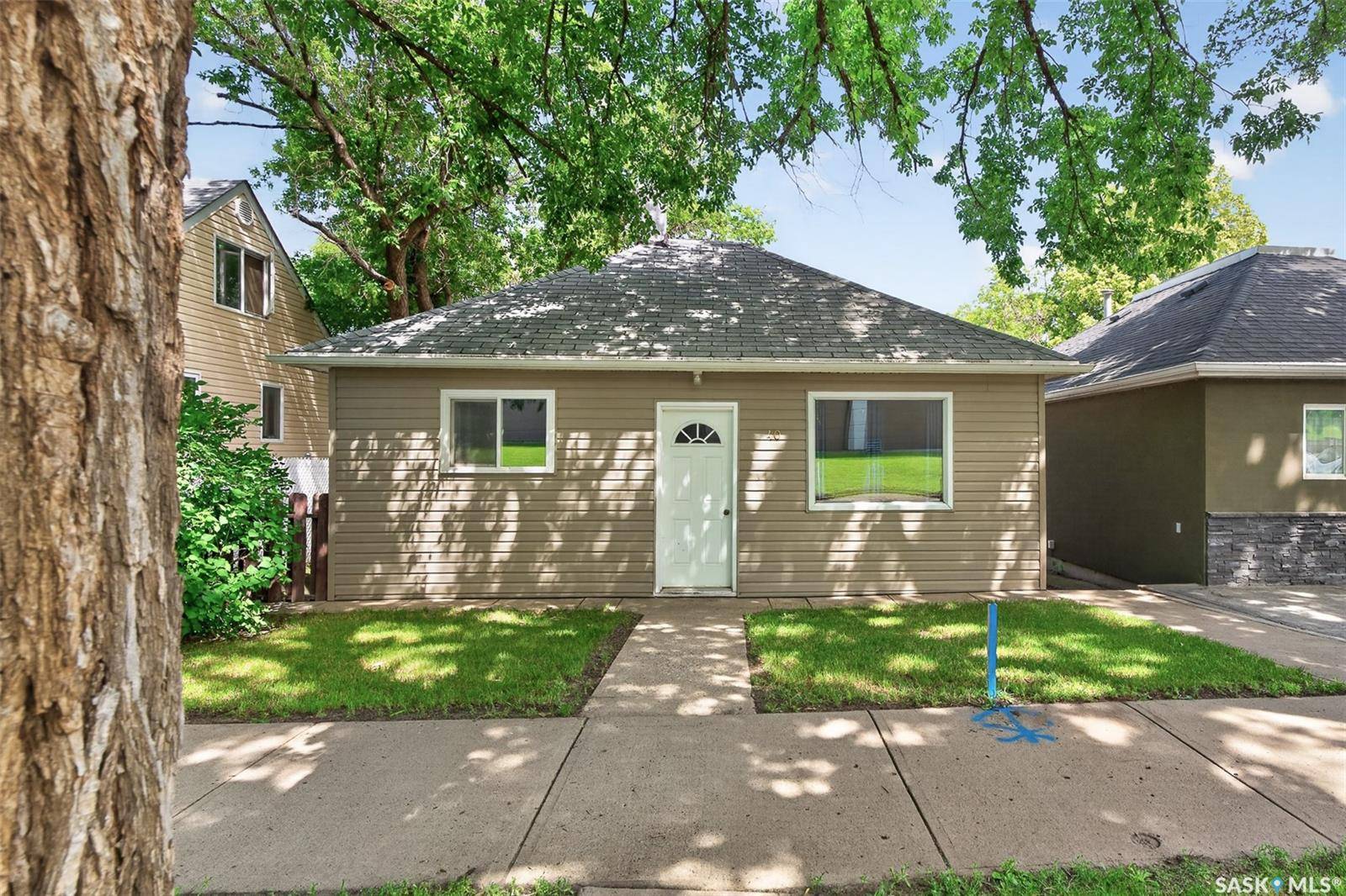 40 Iroquois STREET E, Moose Jaw, SK S6H 4S8
