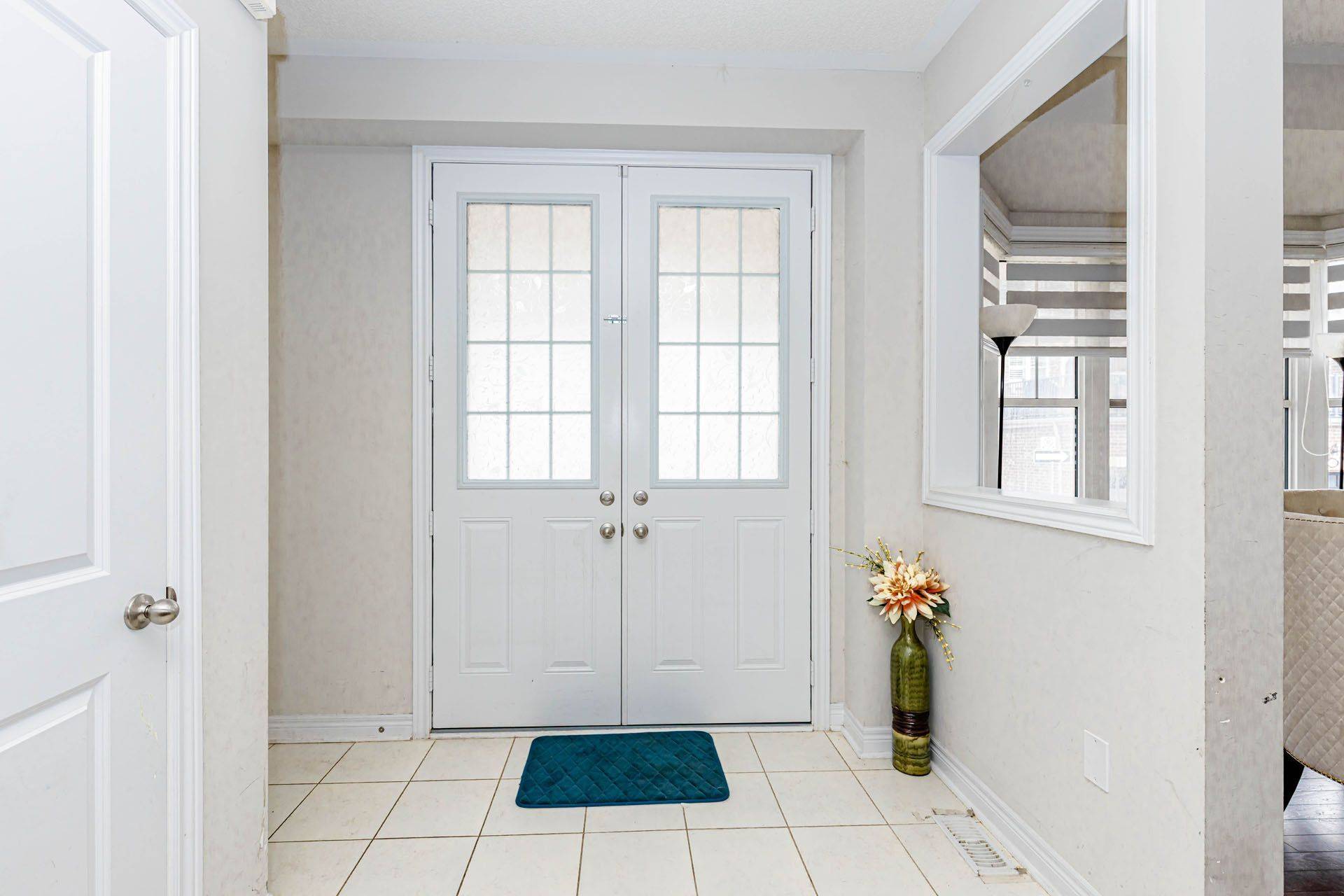3 DALE MEADOWS RD, Brampton, ON L7A 4Z9