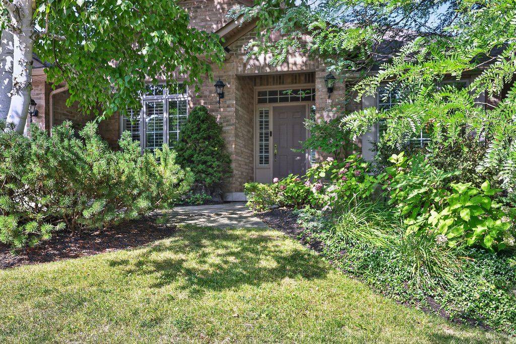1092 CROFTON WAY, Burlington, ON L7P 4W8