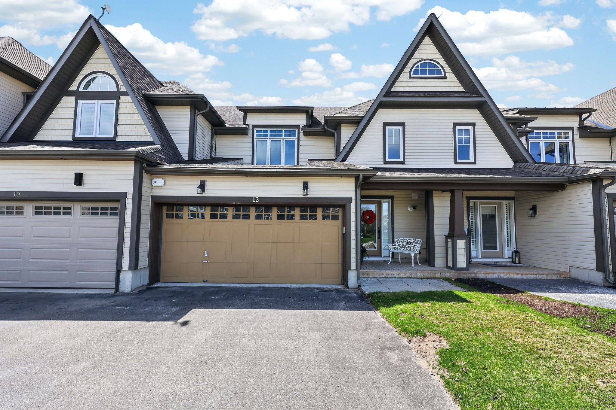 12 Masters CRES, Georgian Bay, ON L0K 1S0
