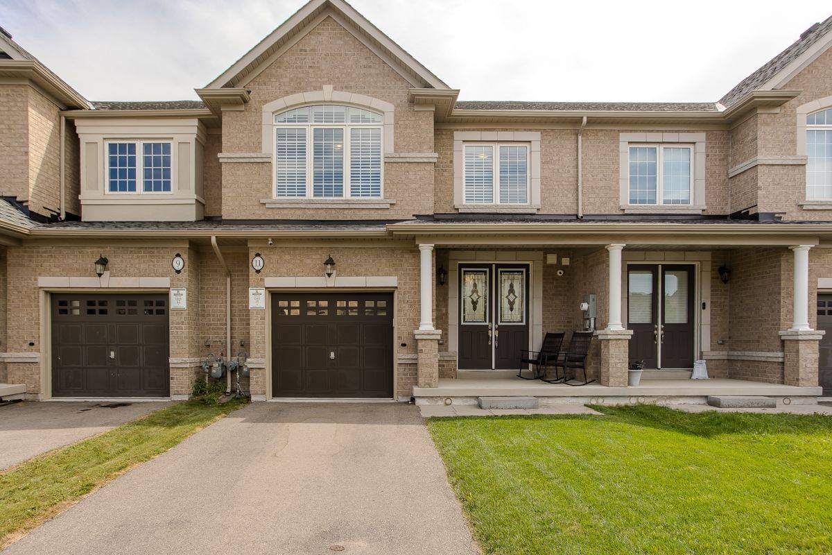 11 Cooley GRV, Hamilton, ON L9K 0J7