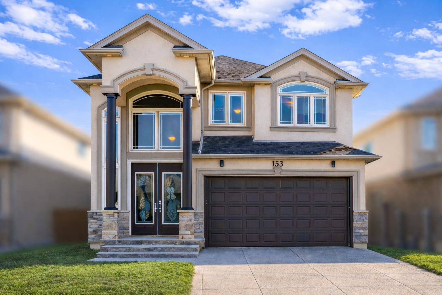 153 Medici LN, Hamilton, ON L9B 0G7