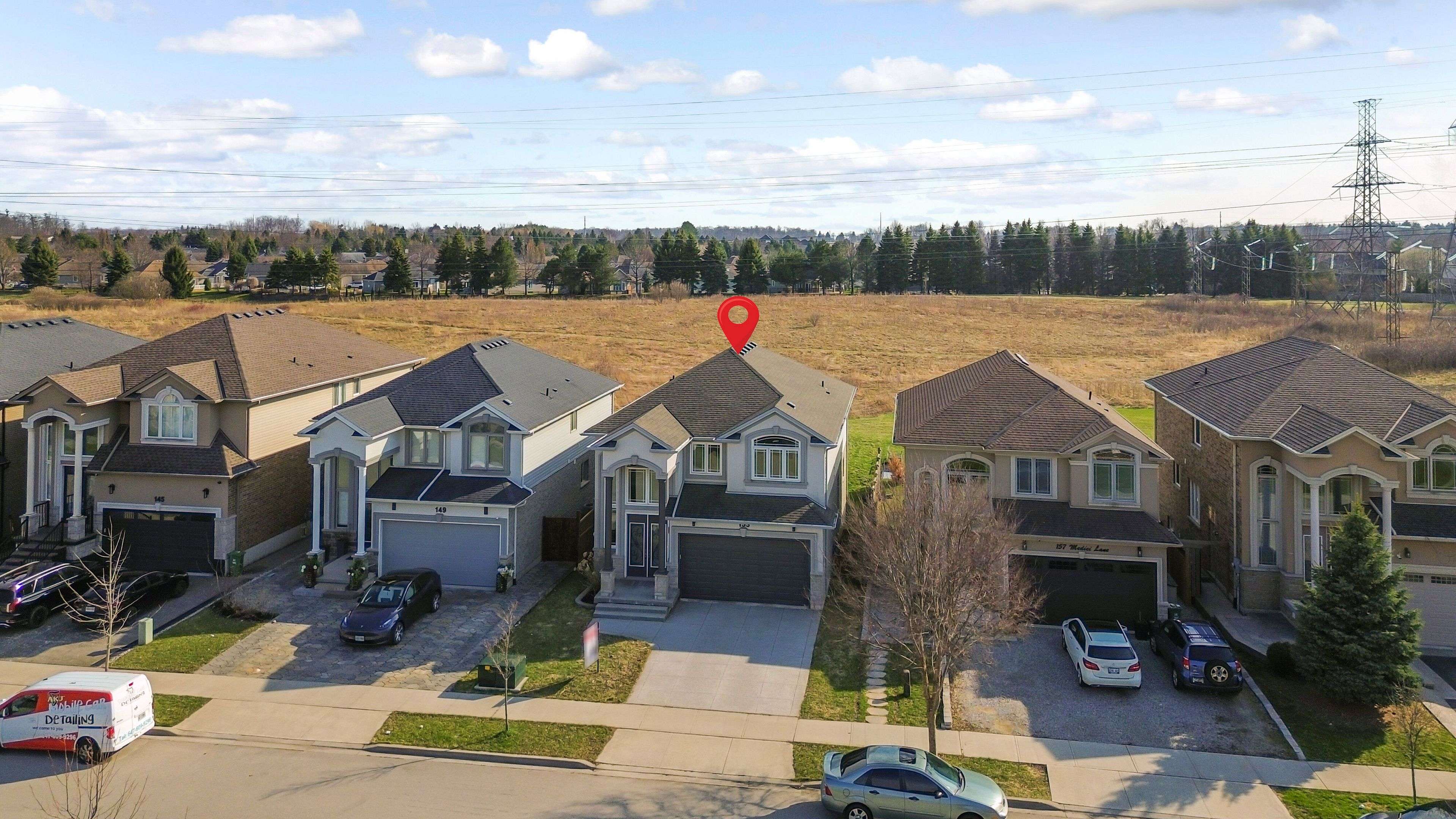 153 Medici LN, Hamilton, ON L9B 0G7