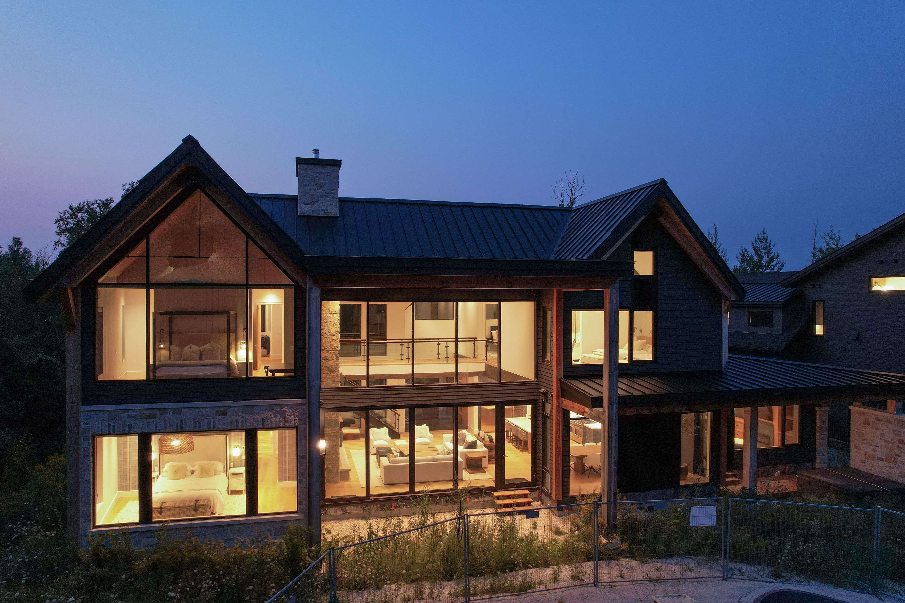 150 Delphi LN, Blue Mountains, ON N0H 1J0