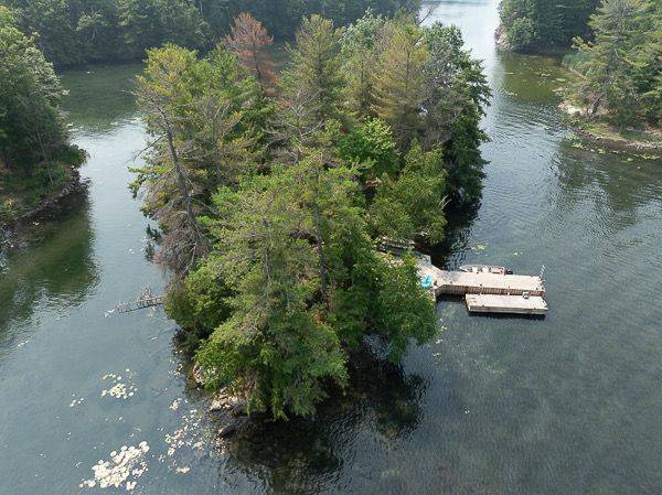1 Island 60 N/A, Leeds And The Thousand Islands, ON K0E 1L0