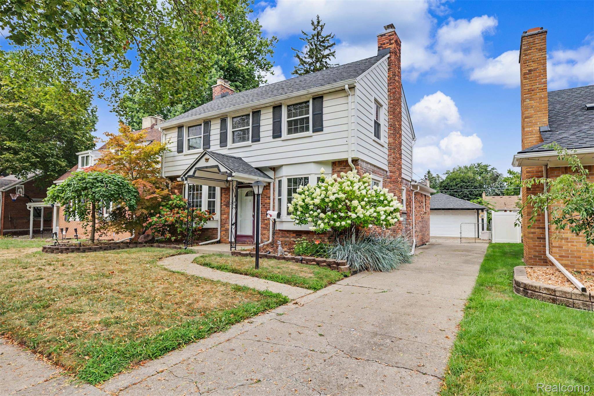 23114 Hollander ST, Dearborn, MI 48128