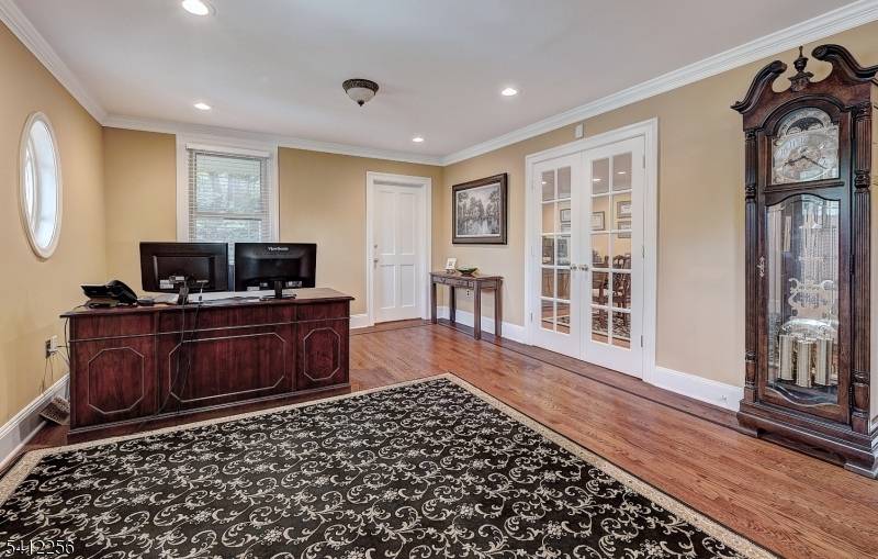 24 Washington Ave, Chatham Boro, NJ 07928