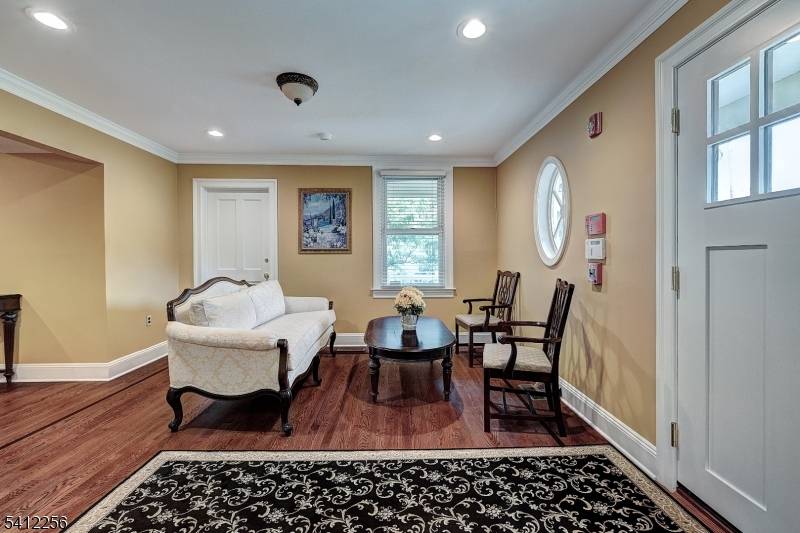 24 Washington Ave, Chatham Boro, NJ 07928